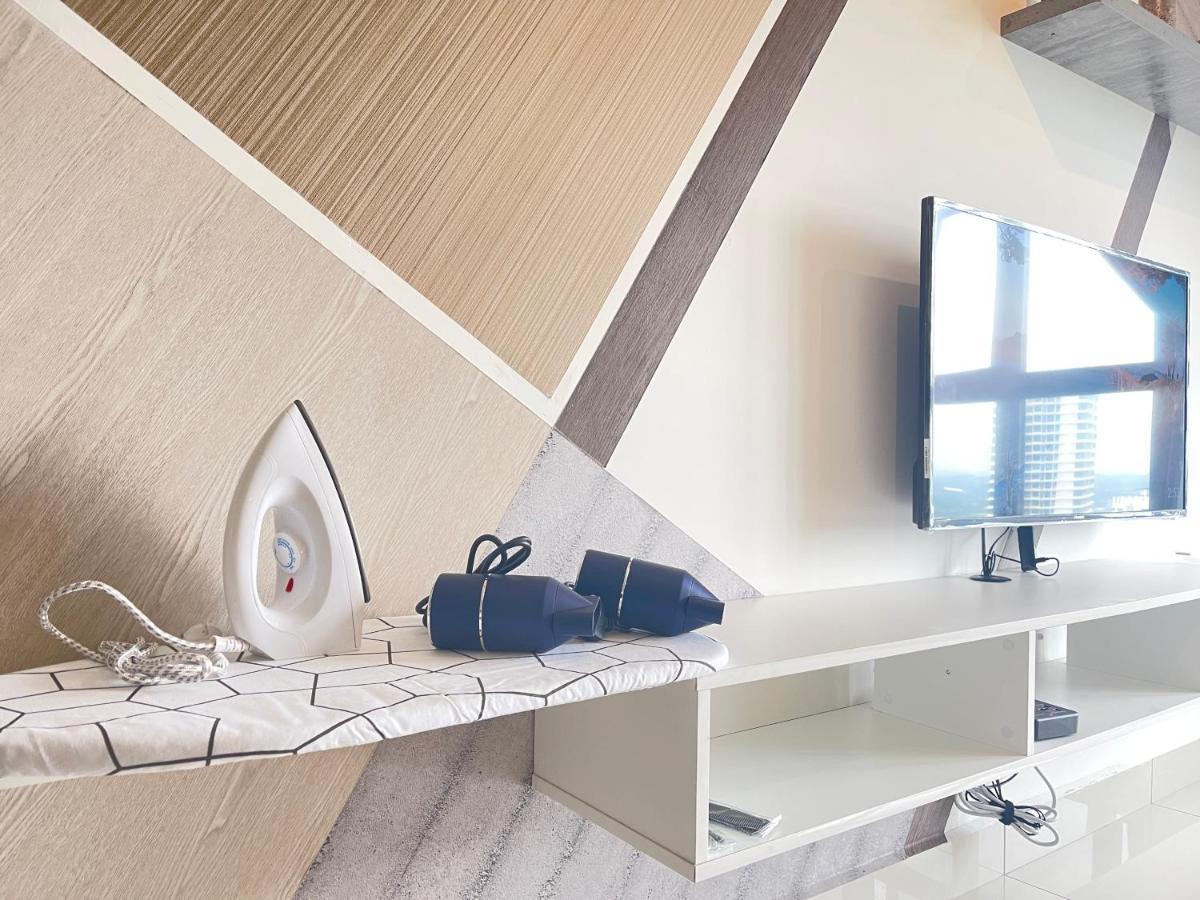Meridin Medini By Wp Homestay Nusajaya  Bagian luar foto